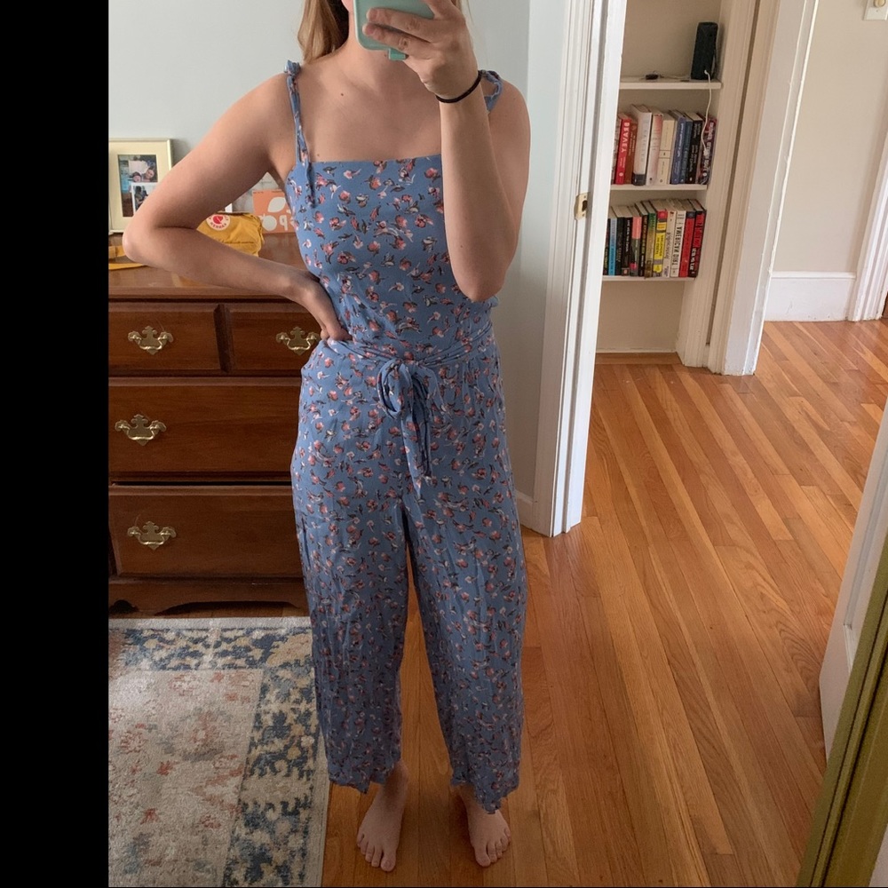 Size S tie shoulder flora jumpsuit